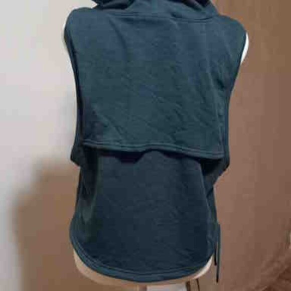 Under Armour Cropped Tank - Small - Green - Picture 2 of 4